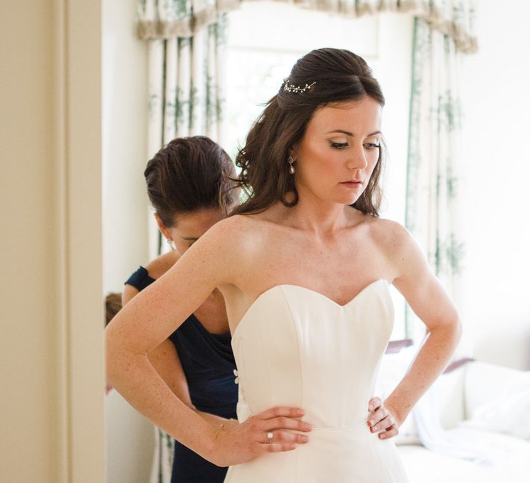 Bridal Preparations | Classic Bride in Caroline Castigliano Wedding Dress | Lucy Davenport Photography