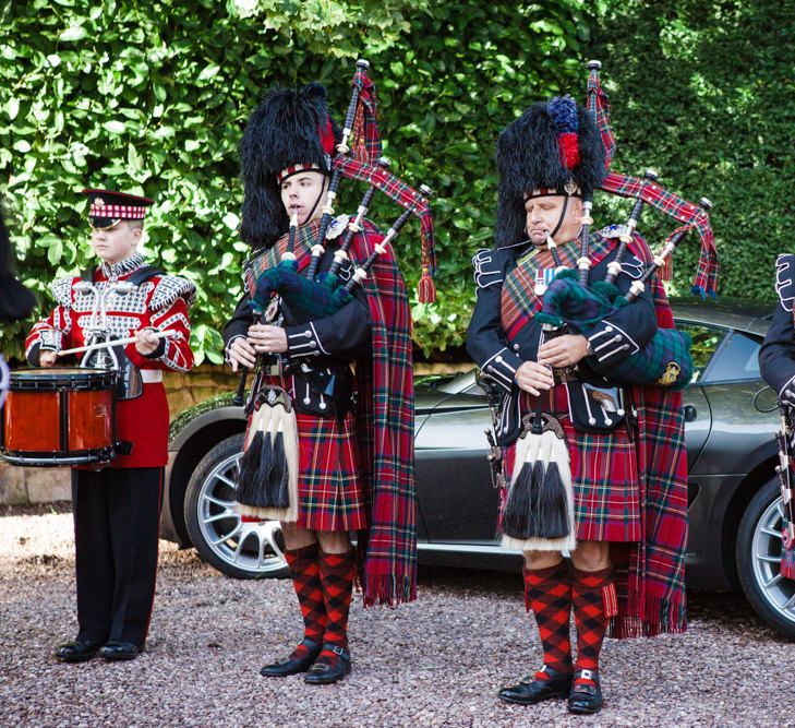 Scottish Bag Pipers in Tartan | Groom in Cad & the Dandy Tails | Lucy Davenport Photography