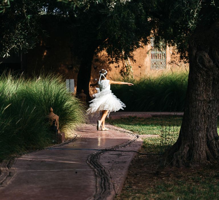 Flower Girl In White Dress Images By Stefano Santucci