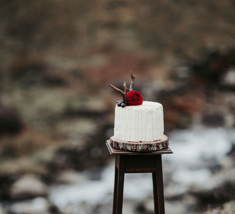 Mid West Inspired Wedding Shoot At The Coppermines Lakes Cottages Wedding Venue With Dresses By Shikoba Bride And Images By Jo Bradbury