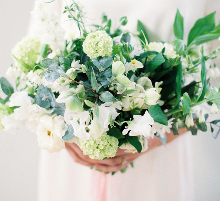 White Bouquet | Elegant Wedding Inspiration at Cornwell Manor with Floral Design by Bramble and Wild | Bowtie & Belle Photography | Carmencita Film Lab | Baxter and Ted Films