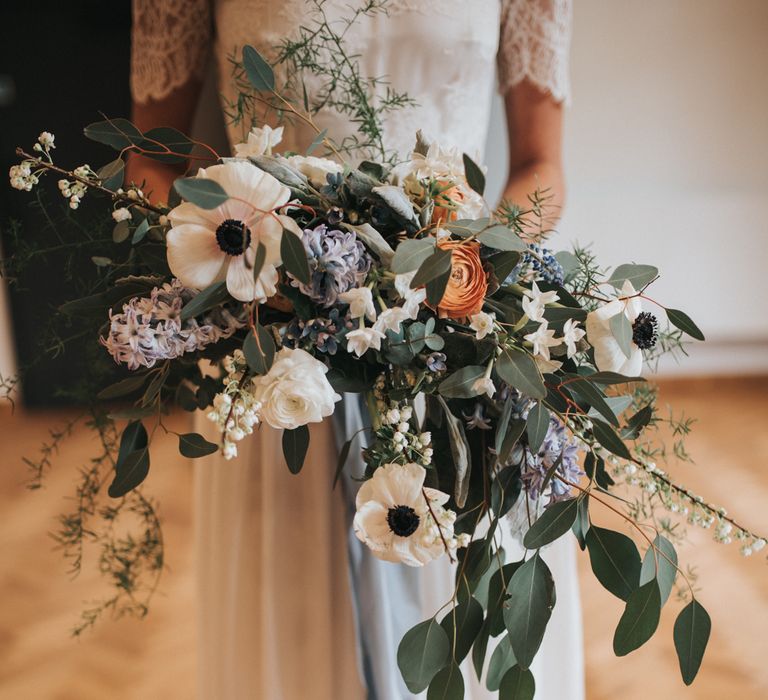 Bouquet With Peach & White Tones