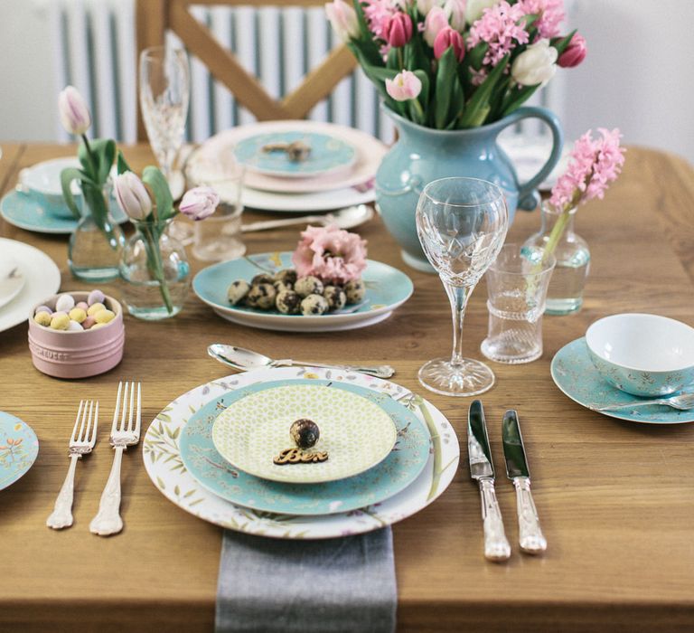 A PASTEL EASTER TABLE