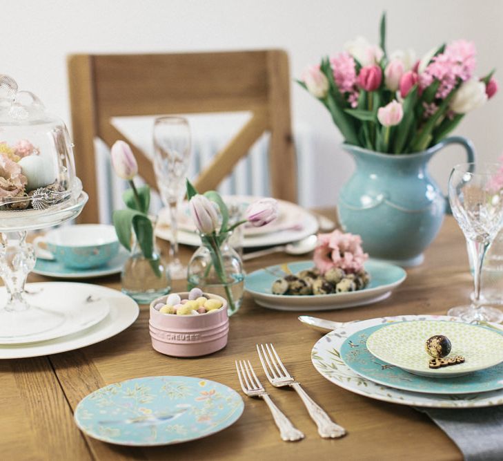 A PASTEL EASTER TABLE