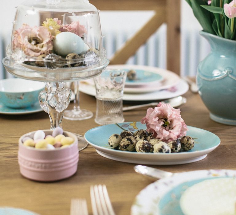 A PASTEL EASTER TABLE