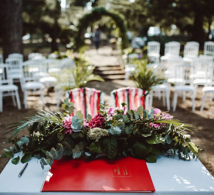 Outdoor Wedding Ceremony | Tropical Green & Fuchsia Pink Outdoor Wedding at Castellina de Miremont, Italy Planned & Styled by Come le Ciliegie Wedding & Events | Images by Effeanfotografie | Film by Headshot Weddings