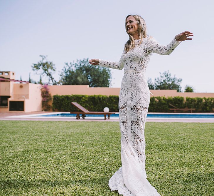 Bride in Yolan Cris Lace Wedding Dress | Sara Frost Photography | AMS Love in Video