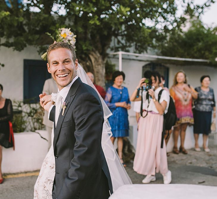 Bride in Yolan Cris Lace Wedding Dress | Groom in Corvus Barcelona Suit | Sara Frost Photography | AMS Love in Video