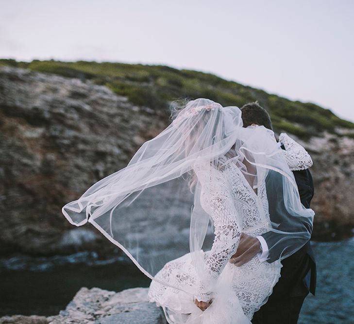 Bride in Yolan Cris Lace Wedding Dress | Groom in Corvus Barcelona Suit | Sara Frost Photography | AMS Love in Video