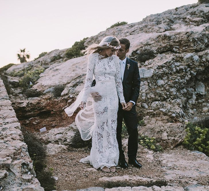 Bride in Yolan Cris Lace Wedding Dress | Groom in Corvus Barcelona Suit | Sara Frost Photography | AMS Love in Video