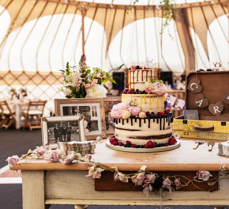 Wedding Cake Table