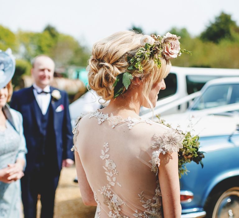 Dress by <a href="https://clairepettibone.com/" rel="noopener" target="_blank">Claire Pettibone</a>