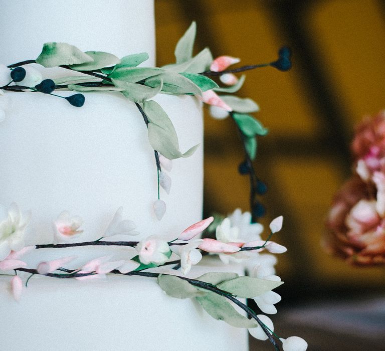 Swirls and Pearls Cake | Images by Olivia Bossert Photography |