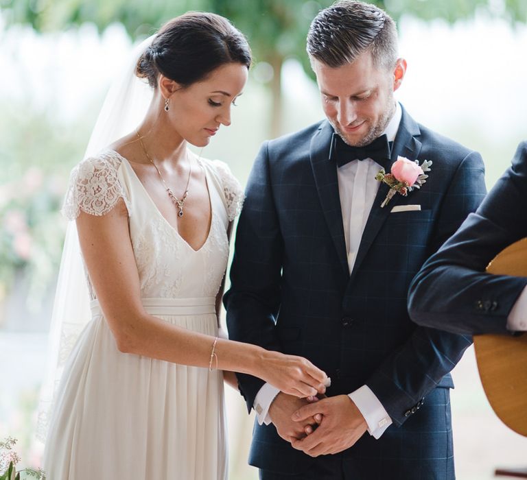 Bride & Groom Wedding Ceremony