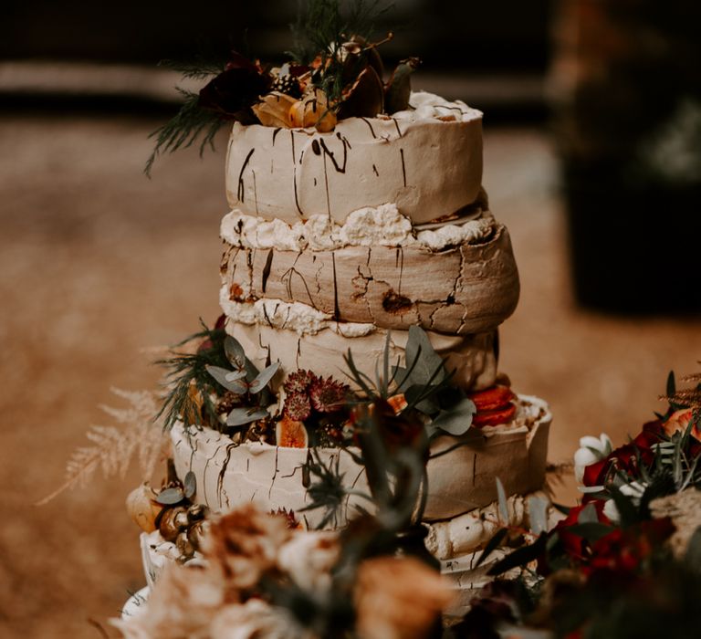 a Tower of Meringues to Make an Alternative Wedding Cake