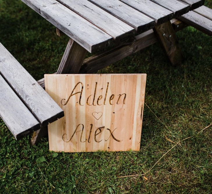 Wooden Wedding Sign | Woodland Wedding in Oslo, Norway | Through The Woods We Ran