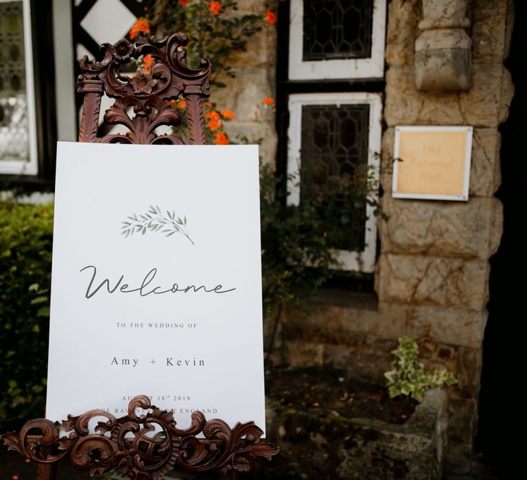 Minimalist welcome sign for The Ravenswood wedding