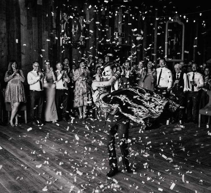 Dancing // Anglo Indian Fusion Wedding // Yorkshire // Photography by Kazooieloki.