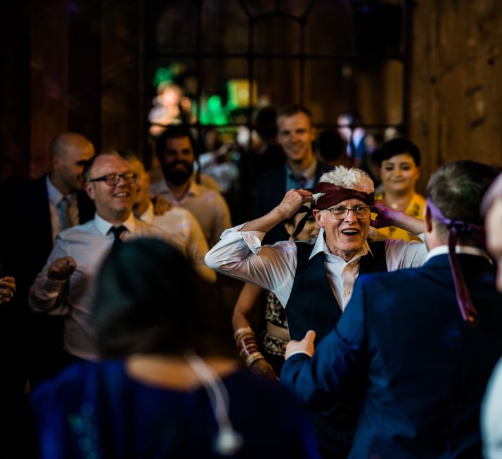 Happy Guests // Anglo Indian Fusion Wedding // Yorkshire // Photography by Kazooieloki.