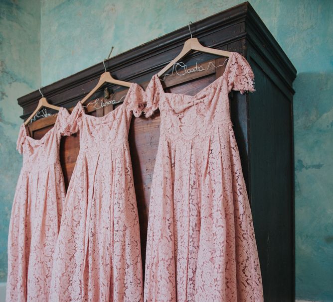 Lace Pink Bridesmaid Dresses | Stylish Pink Wedding at Terzo di Danciano, Tuscany, Italy | Lucrezia Senserini Photography | Film by Righi Photography