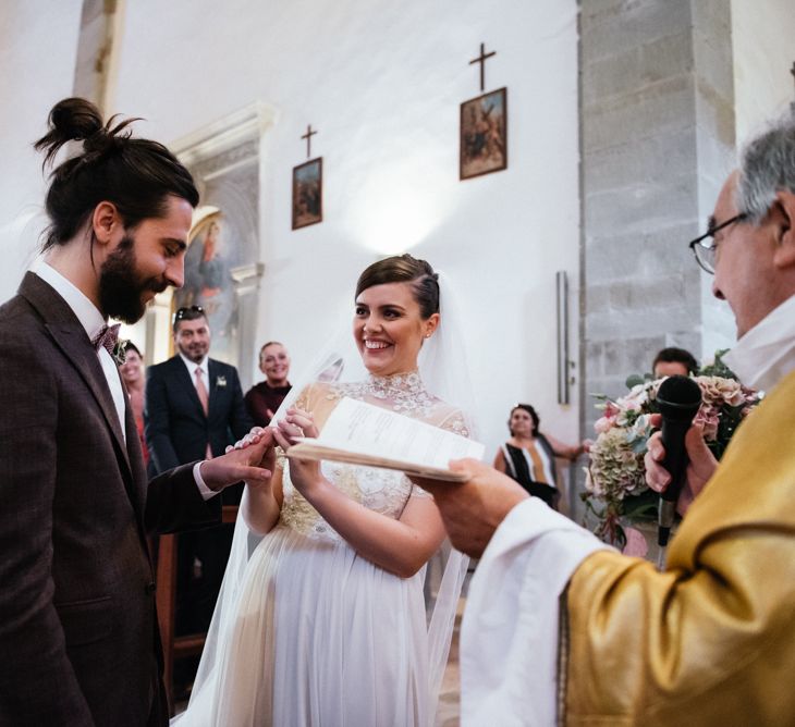 Wedding Ceremony | Bride in Sartoria Cucciaioni Wedding Dress | Groom in Brown Tweed Suit &amp; Bow Tie | Stylish Pink Wedding at Terzo di Danciano, Tuscany, Italy | Lucrezia Senserini Photography | Film by Righi Photography