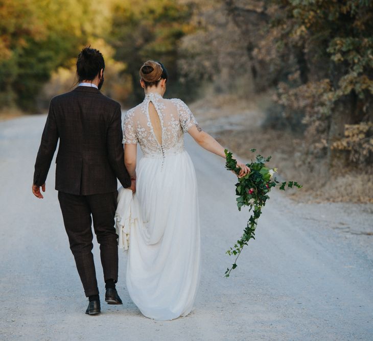 Bride in Sartoria Cucciaioni Wedding Dress | Groom in Brown Tweed Suit &amp; Bow Tie | Stylish Pink Wedding at Terzo di Danciano, Tuscany, Italy | Lucrezia Senserini Photography | Film by Righi Photography