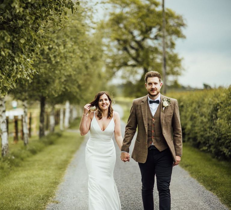 Minimalist Sassi Holford wedding dress for Oxfordshire barn wedding