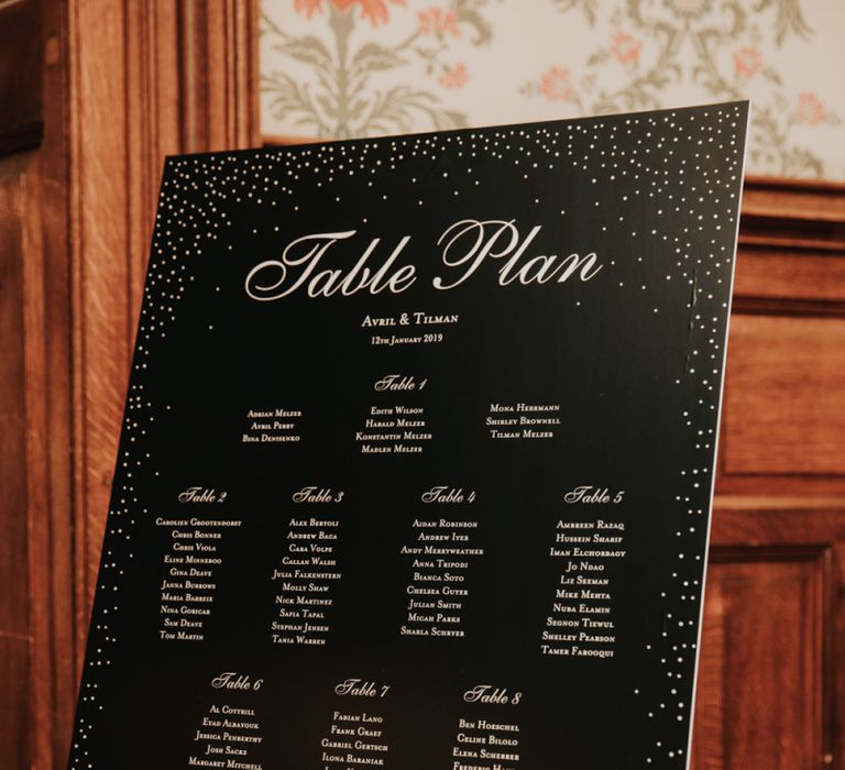 Table plan with polka dot illustration