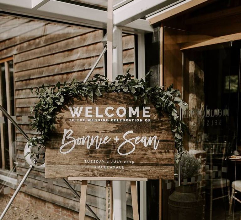 Wooden welcome wedding sign