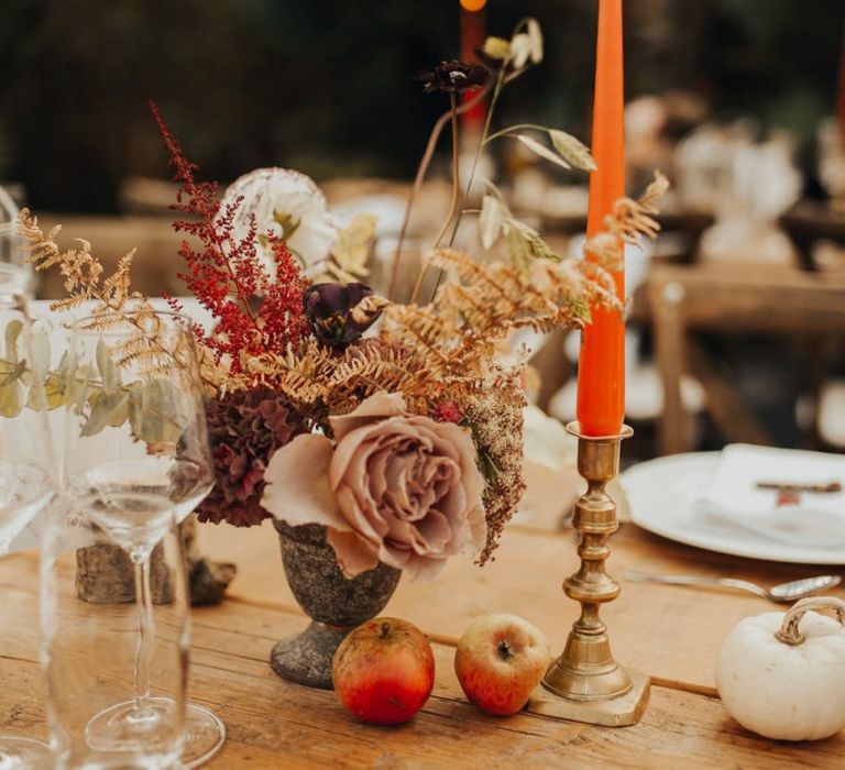 Autumn wedding table decor