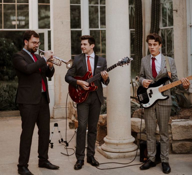 Entertainment at Syon Park wedding