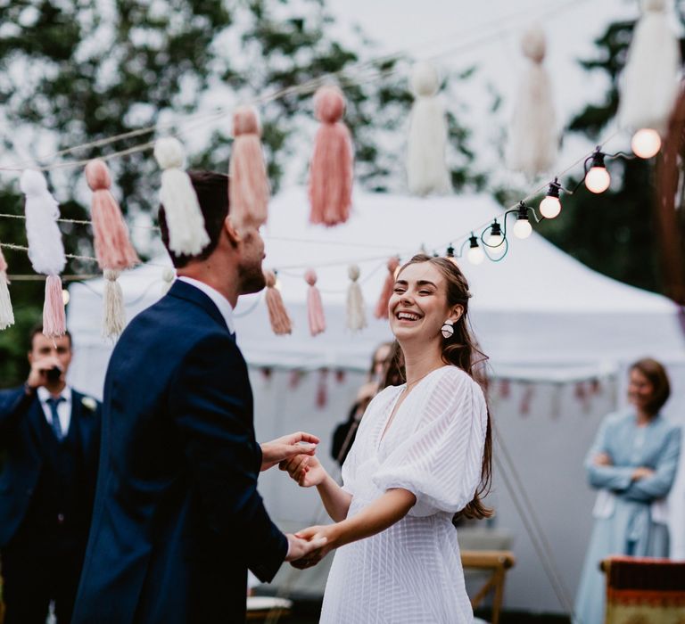 Bride and groom outdoor first dance at 2020 wedding