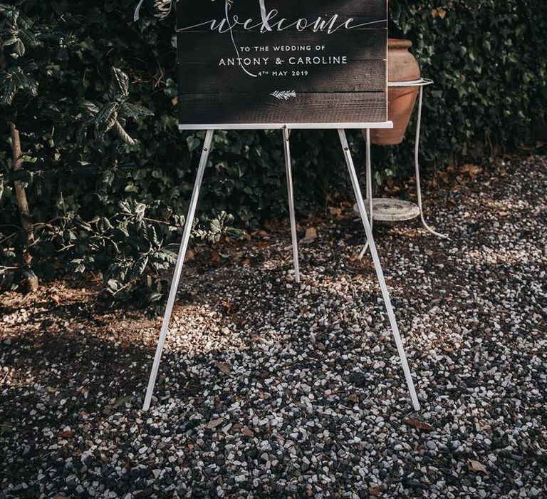 Wedding welcome sign for black and white wedding