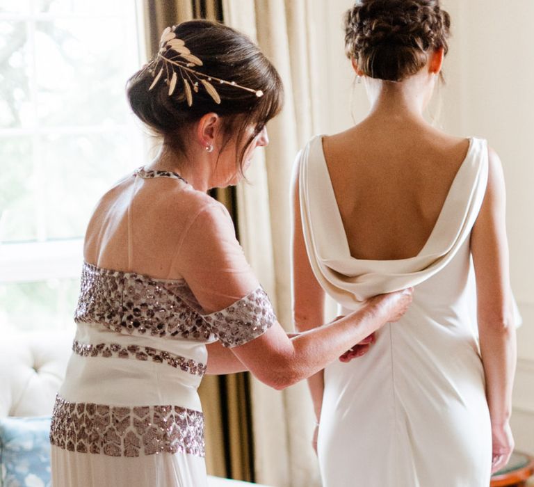 Bride preparations at Four Seasons Hampshire