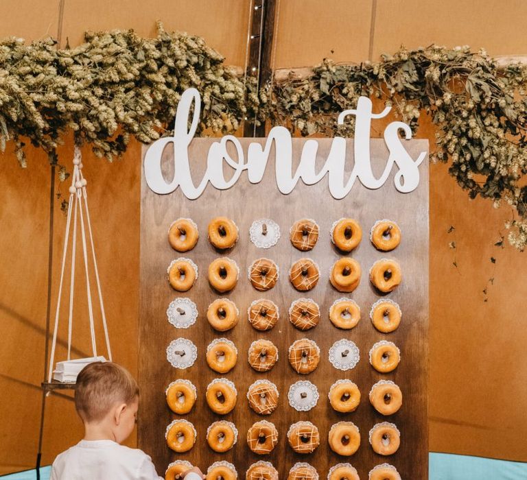 Donut wall as alternative wedding cake