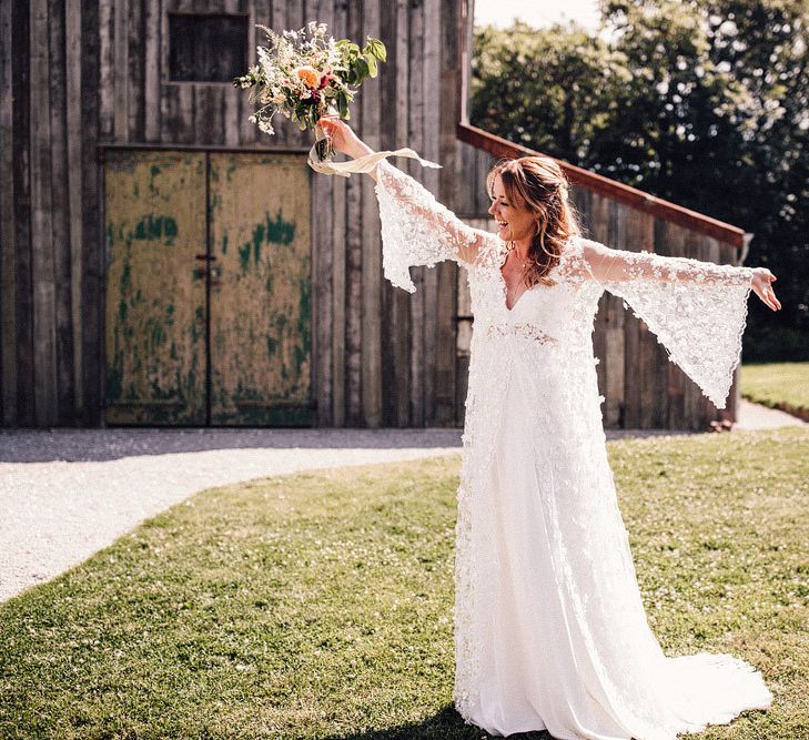 Bride in Isabella Boutin wedding dress