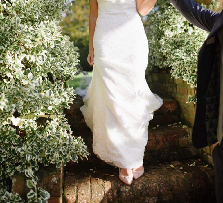 Bride in Lace Cymbeline Wedding Dress