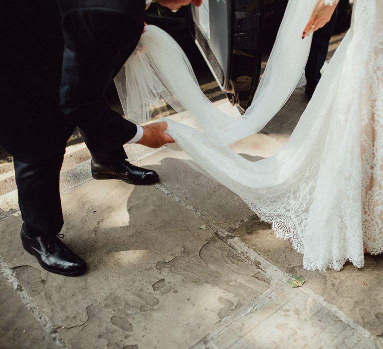 Bride In Long Sleeved Dress By Calla Blanche // Images By Emily &amp; Steve