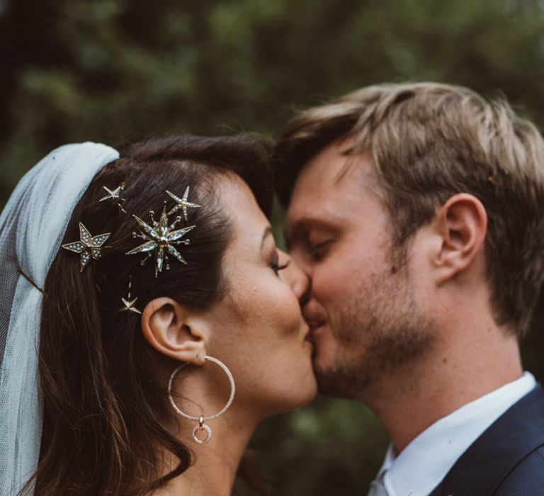 Bride with Tilly Thomas Lux Hairpieces