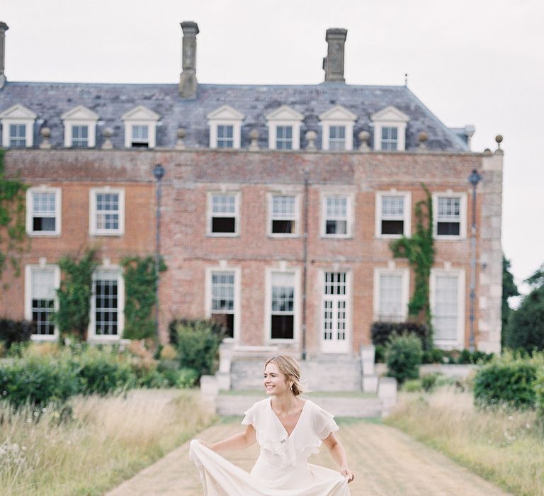 Bride in Lace Cherry Williams London Gown | Elegant Summer Inspiration at St Giles House, Dorset by Jessica Roberts Design   Imogen Xiana Photography