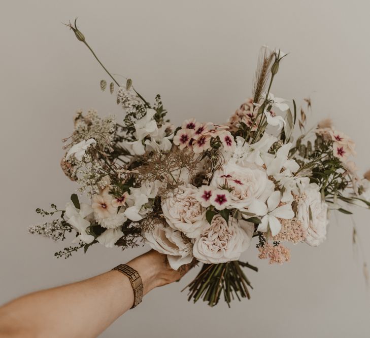 Blush wedding bouquet for bride