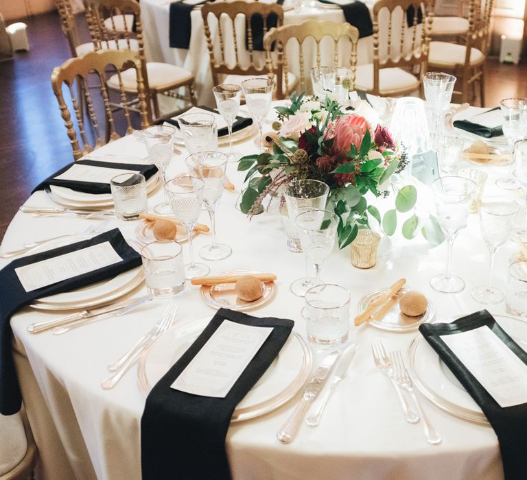 Black &amp; Gold Place Settings | Glamorous, Roaring Twenties, Great Gatsby Inspired Wedding at Villa Borromeo  in Italy | Matrimoni all’Italiana Photography