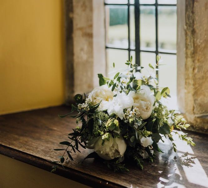 White Wedding Flowers  with Natural Colours and Cow Parsley