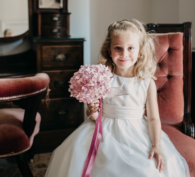 Flower girl | Northamptonshire wedding at Plum Park Hotel | Wtoo by Watters from Serendipity Brides | Spindleberry Flowers | Photography by Ania Ames