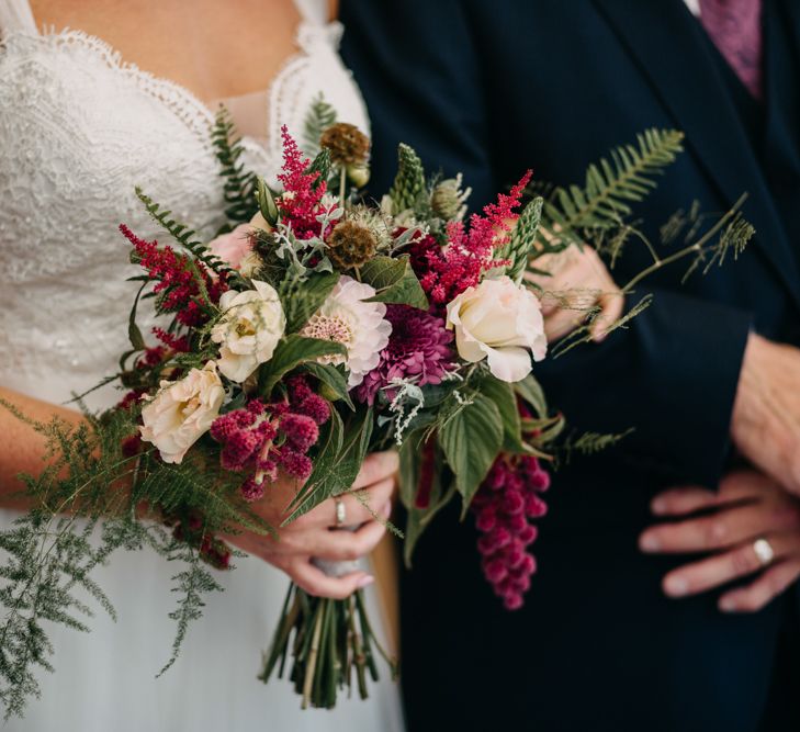 Florals | Northamptonshire wedding at Plum Park Hotel | Wtoo by Watters from Serendipity Brides | Spindleberry Flowers | Photography by Ania Ames