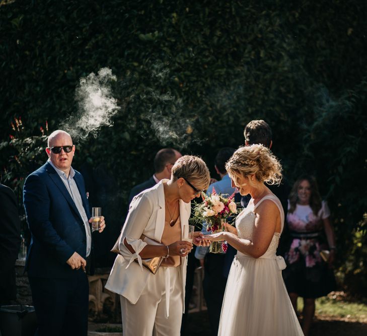 Guests | Northamptonshire wedding at Plum Park Hotel | Wtoo by Watters from Serendipity Brides | Spindleberry Flowers | Photography by Ania Ames