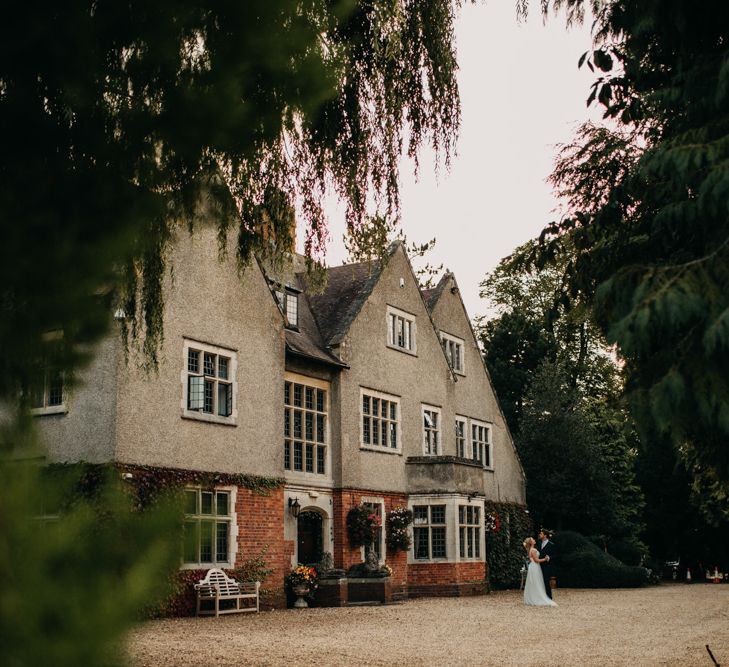 Venue | Northamptonshire wedding at Plum Park Hotel | Wtoo by Watters from Serendipity Brides | Spindleberry Flowers | Photography by Ania Ames