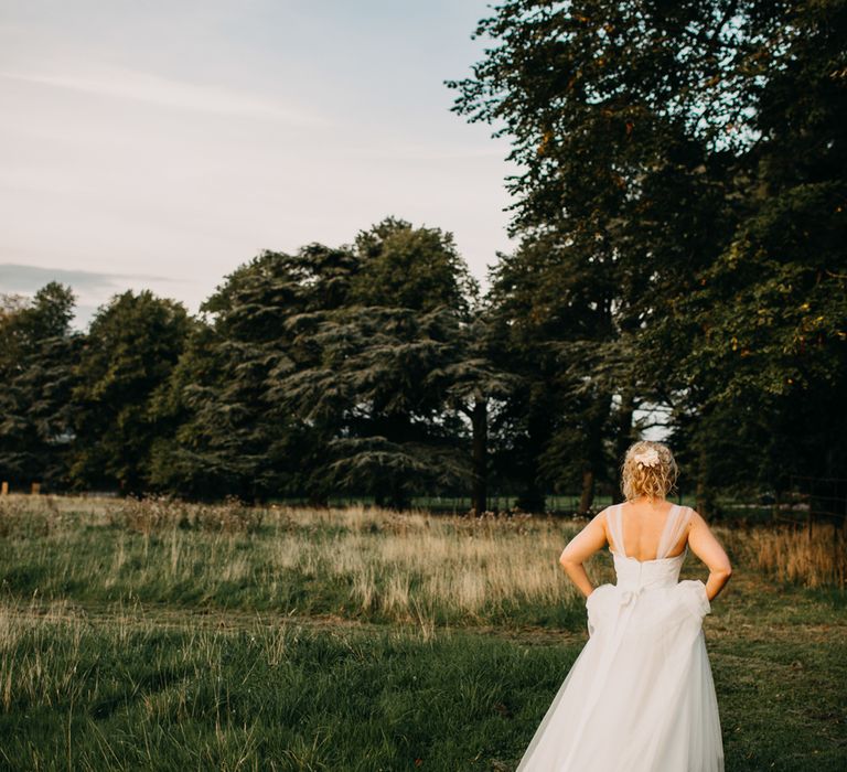 Venue grounds | Northamptonshire wedding at Plum Park Hotel | Wtoo by Watters from Serendipity Brides | Spindleberry Flowers | Photography by Ania Ames