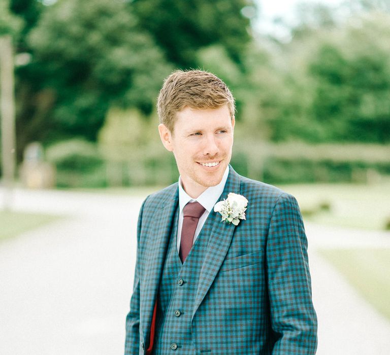 Groom in Blue Check Paul Smith Suit with Burgundy Tie | Hazel Gap Barn Wedding with Bride Arriving by Kit Car | Sarah-Jane Ethan Photography