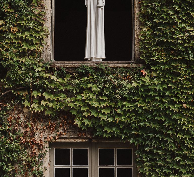 Chateau Rigaud | Bordeaux, France | Harvey Vintage Dress | Bridesmaids in ASOS | Florals by Flowers in The Vines